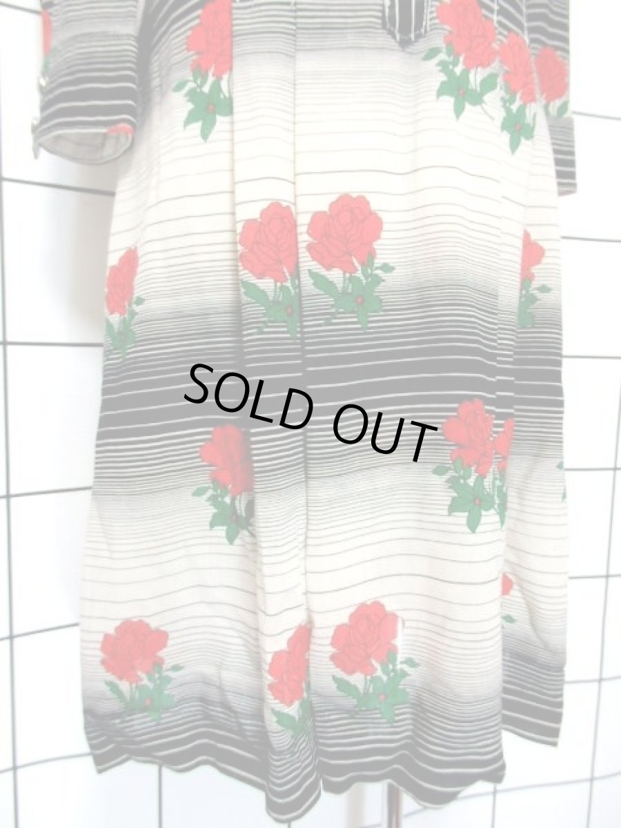 画像11: 薔薇柄 ボーダー 70's 長袖 昭和レトロ 国産古着 レトロワンピース【7304】 (11)