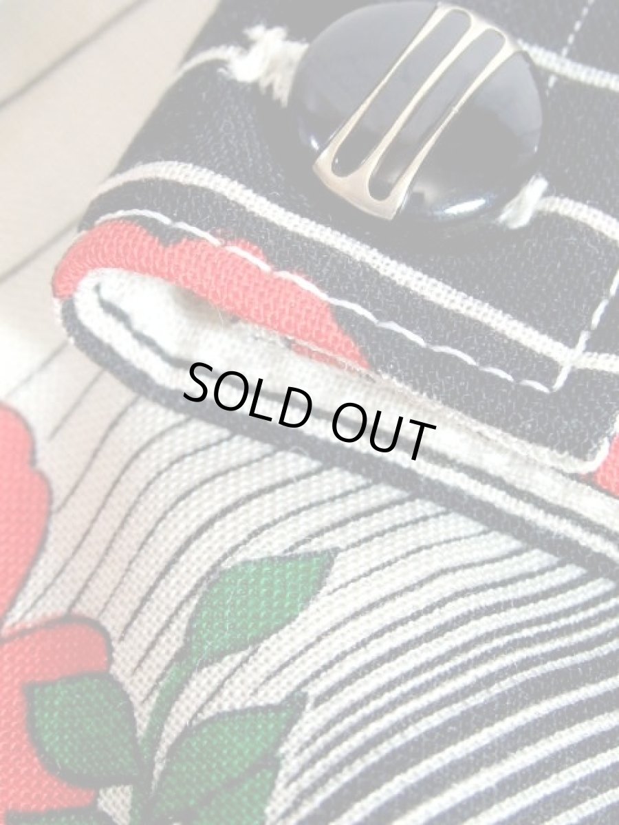 画像16: 薔薇柄 ボーダー 70's 長袖 昭和レトロ 国産古着 レトロワンピース【7304】 (16)