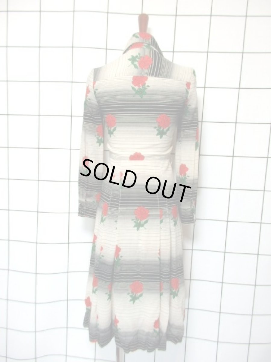 画像5: 薔薇柄 ボーダー 70's 長袖 昭和レトロ 国産古着 レトロワンピース【7304】 (5)