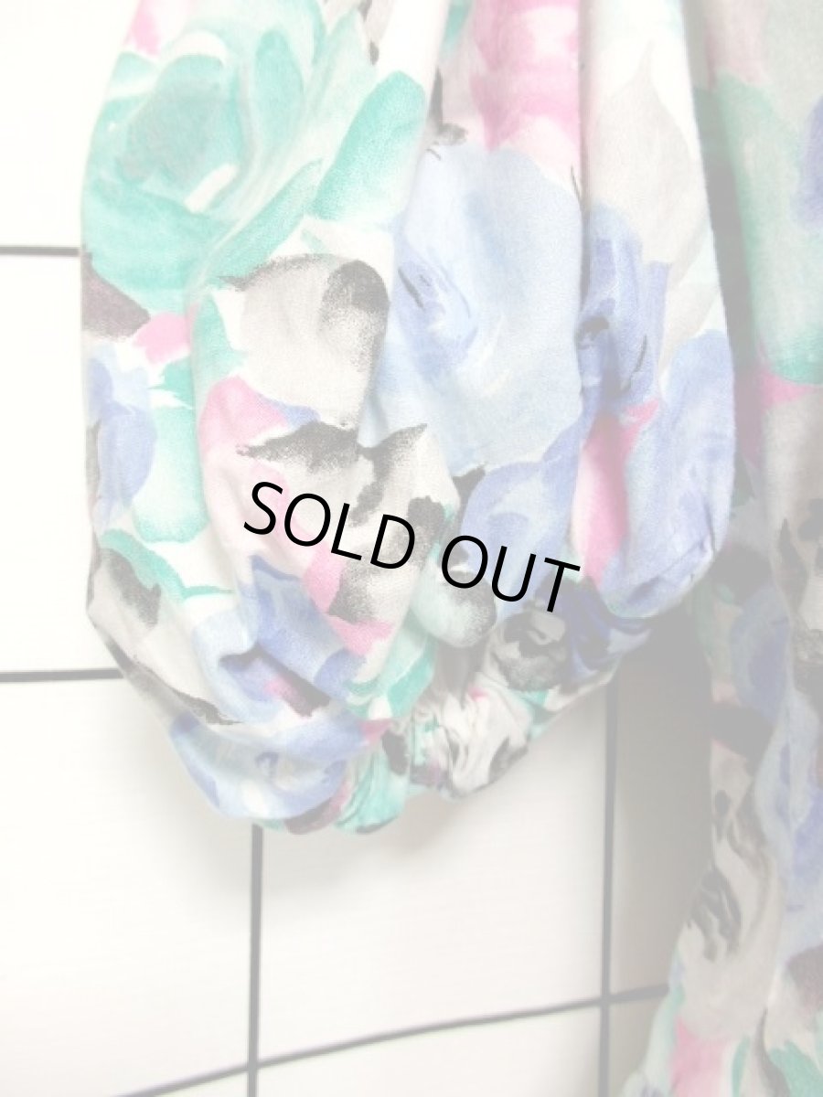 画像8: 花柄 レース装飾 美しいシルエット形成 クラシカル 半袖 レトロ ヨーロッパ古着 ヴィンテージドレス【7320】 (8)