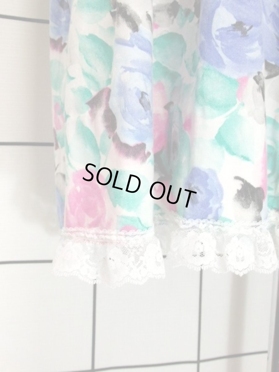 画像11: 花柄 レース装飾 美しいシルエット形成 クラシカル 半袖 レトロ ヨーロッパ古着 ヴィンテージドレス【7320】 (11)