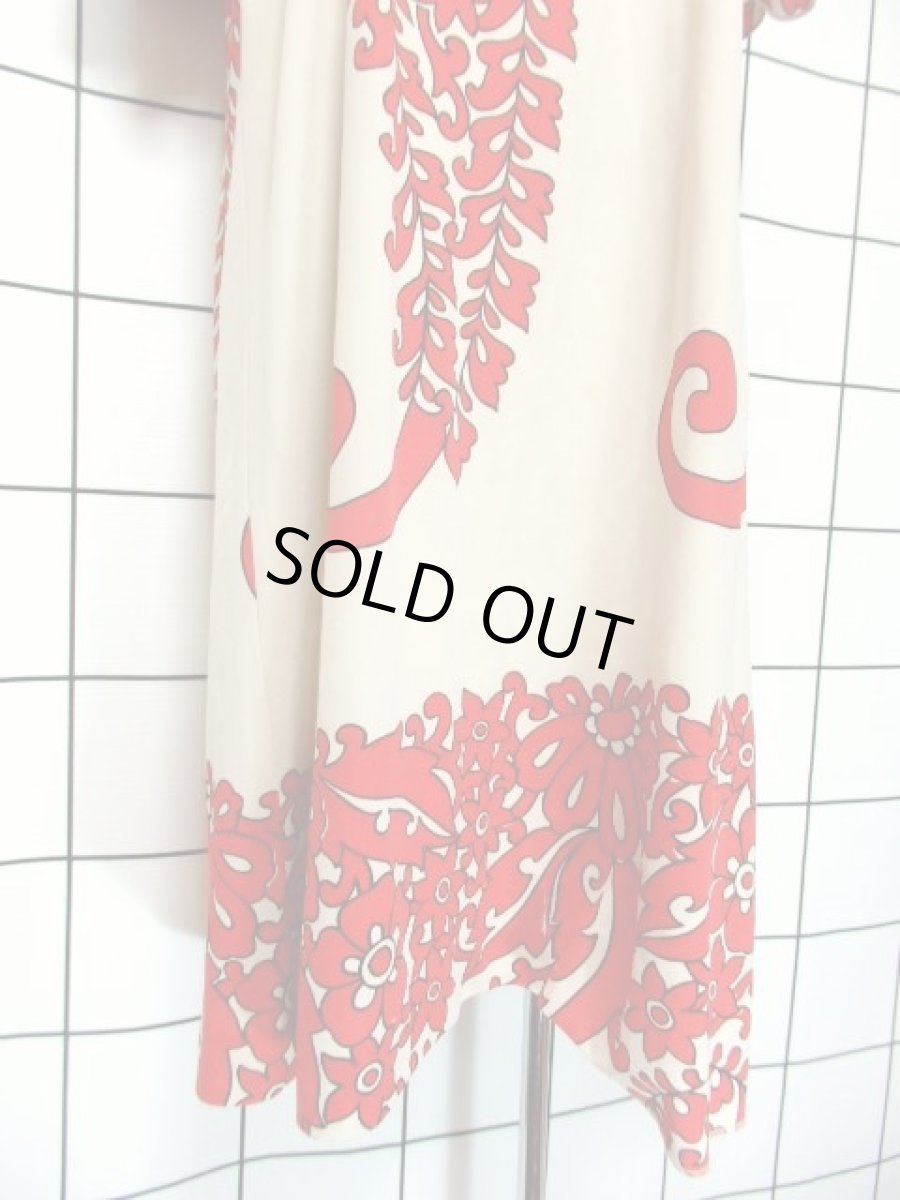 画像12: 70's レトロポップ 花柄モチーフ ヴィンテージ フレア袖 レディース 昭和レトロ 国産古着 レトロワンピース【7342】 (12)