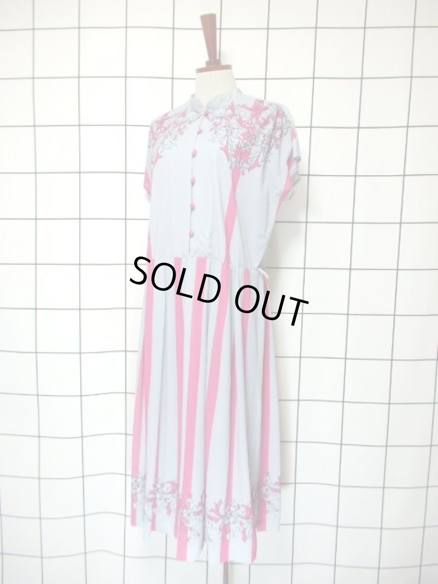 画像2: 70年代 ストライプ 花柄 グレー ピンク ヨーロッパ古着 ヴィンテージワンピース【7341】 (2)