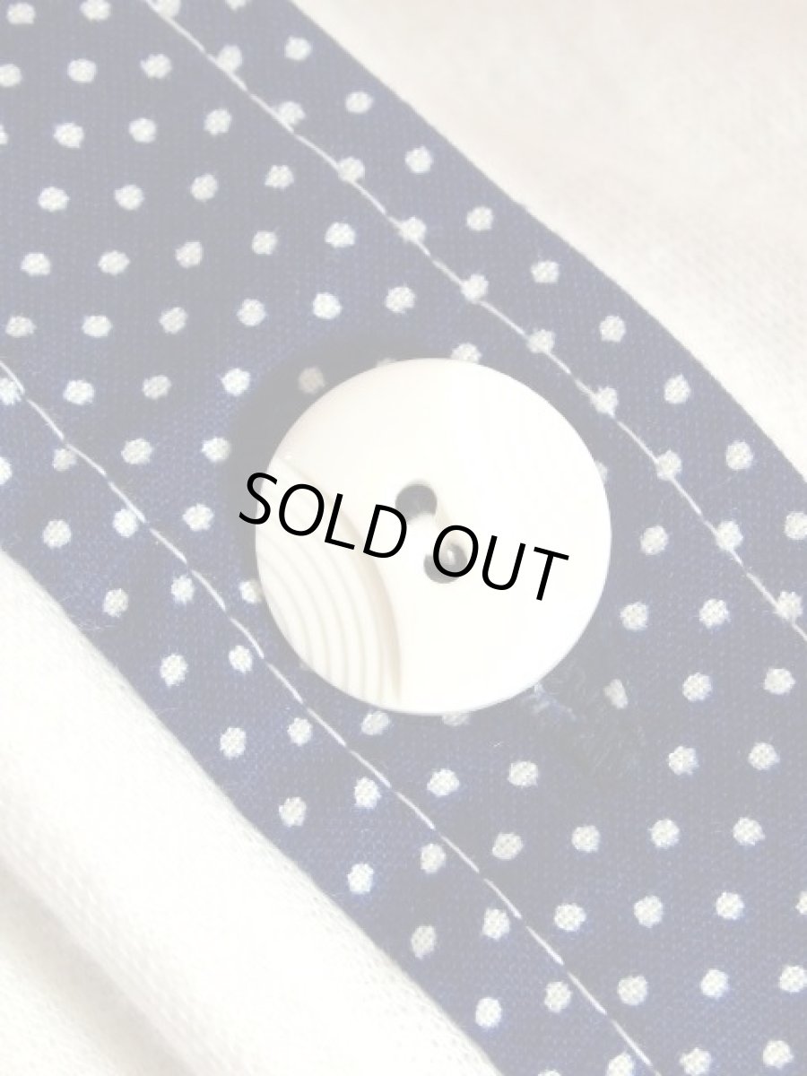 画像17: ドット柄 ネービー ホワイト Aライン 前開き 半袖 レトロ ヨーロッパ古着 ヴィンテージシャツワンピース【7351】 (17)