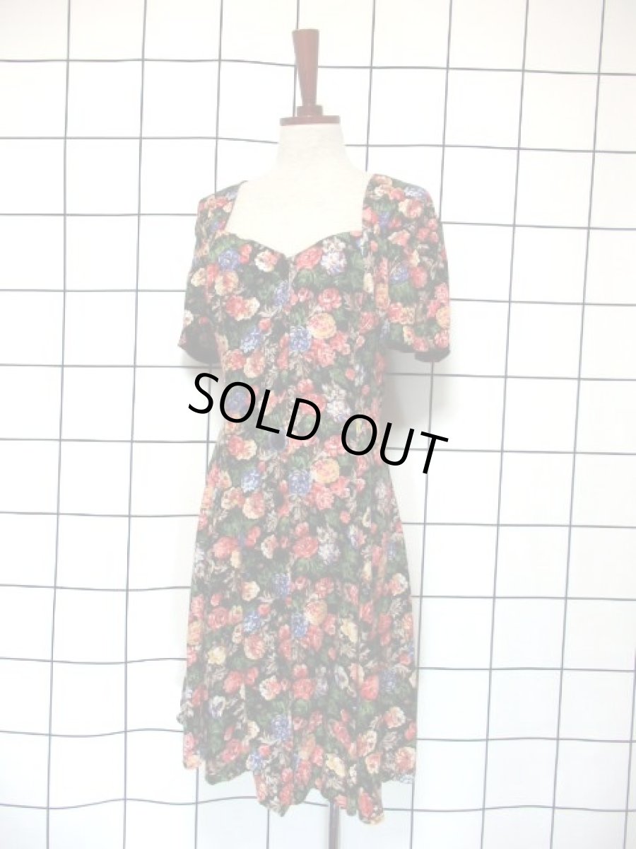 画像2: 花柄 前開き 半袖 レトロ ヨーロッパ古着 ヴィンテージワンピース【7388】 (2)