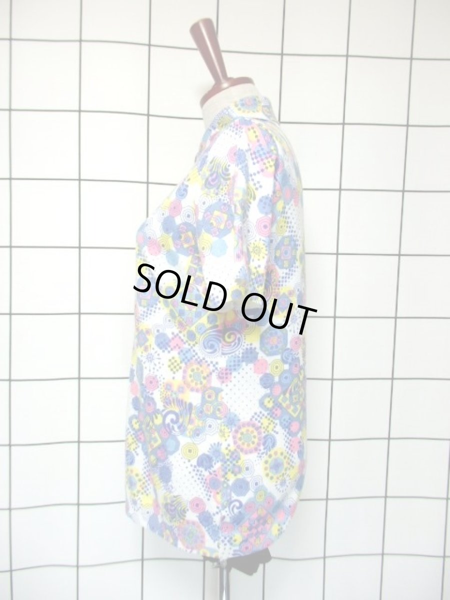 画像6: レトロポップ 幾何学調 ドット ヨーロッパ古着 半袖 シャツ ブラウス ヴィンテージトップス (6)