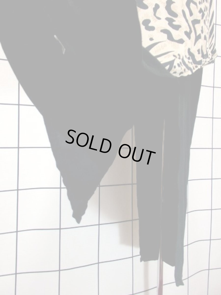 画像4: アニマル調プリント ブラック ベージュ スリットデザイン ノースリーブ レトロ ヨーロッパ古着 ヴィンテージドレス【7437】 (4)