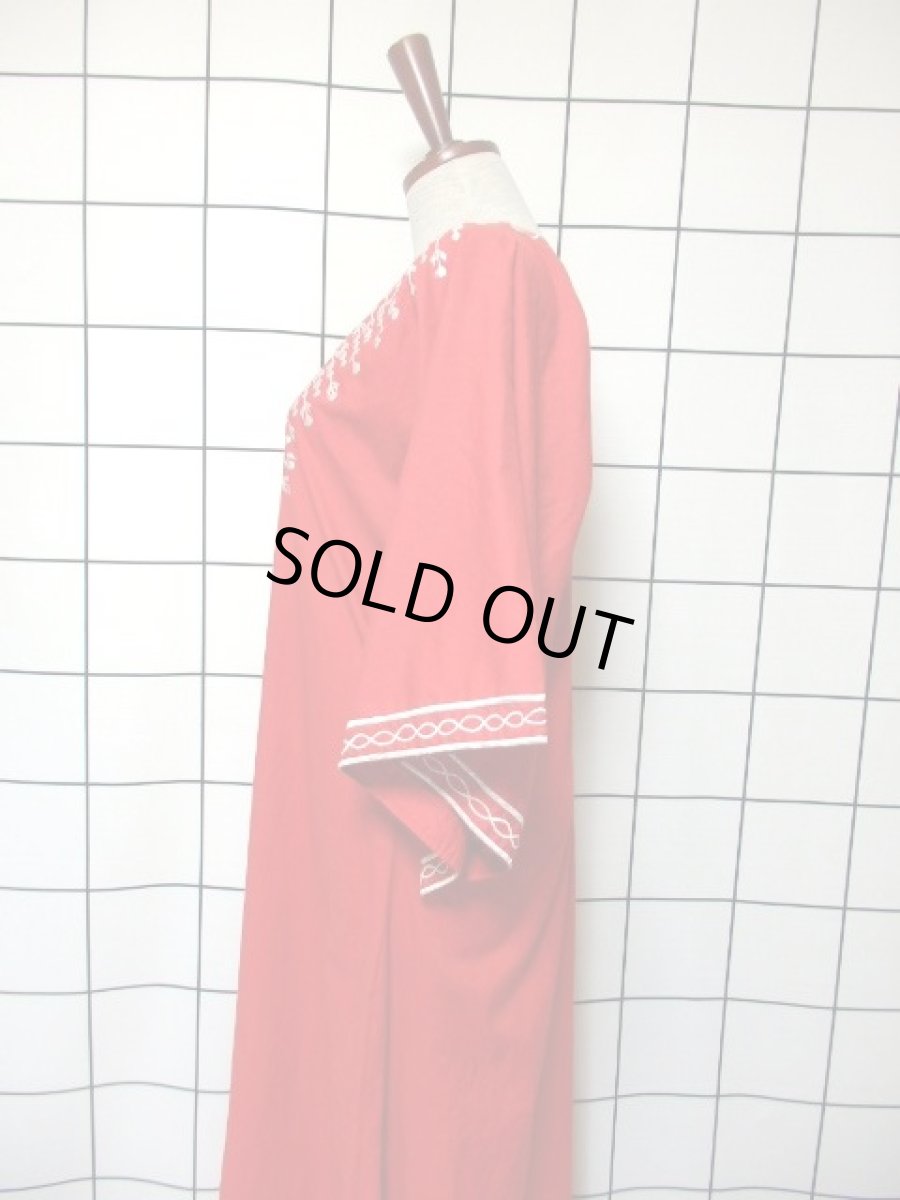 画像7: 刺繍 レッド TALONジッパー スカートスリット フォークロア レトロ USA古着 ヴィンテージ刺繍ドレス【7444】 (7)