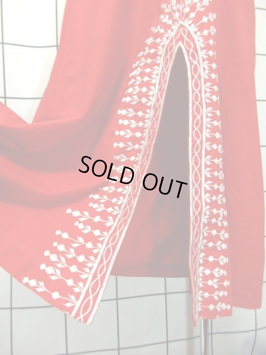 画像12: 刺繍 レッド TALONジッパー スカートスリット フォークロア レトロ USA古着 ヴィンテージ刺繍ドレス【7444】 (12)