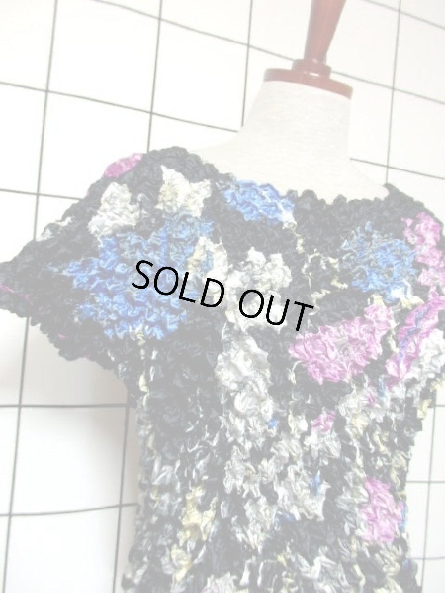 画像4: ポップコーントップス ブラック カラフル 花柄 レトロ ヴィンテージ ヨーロッパ古着 半袖 ブラウス シャツ (4)