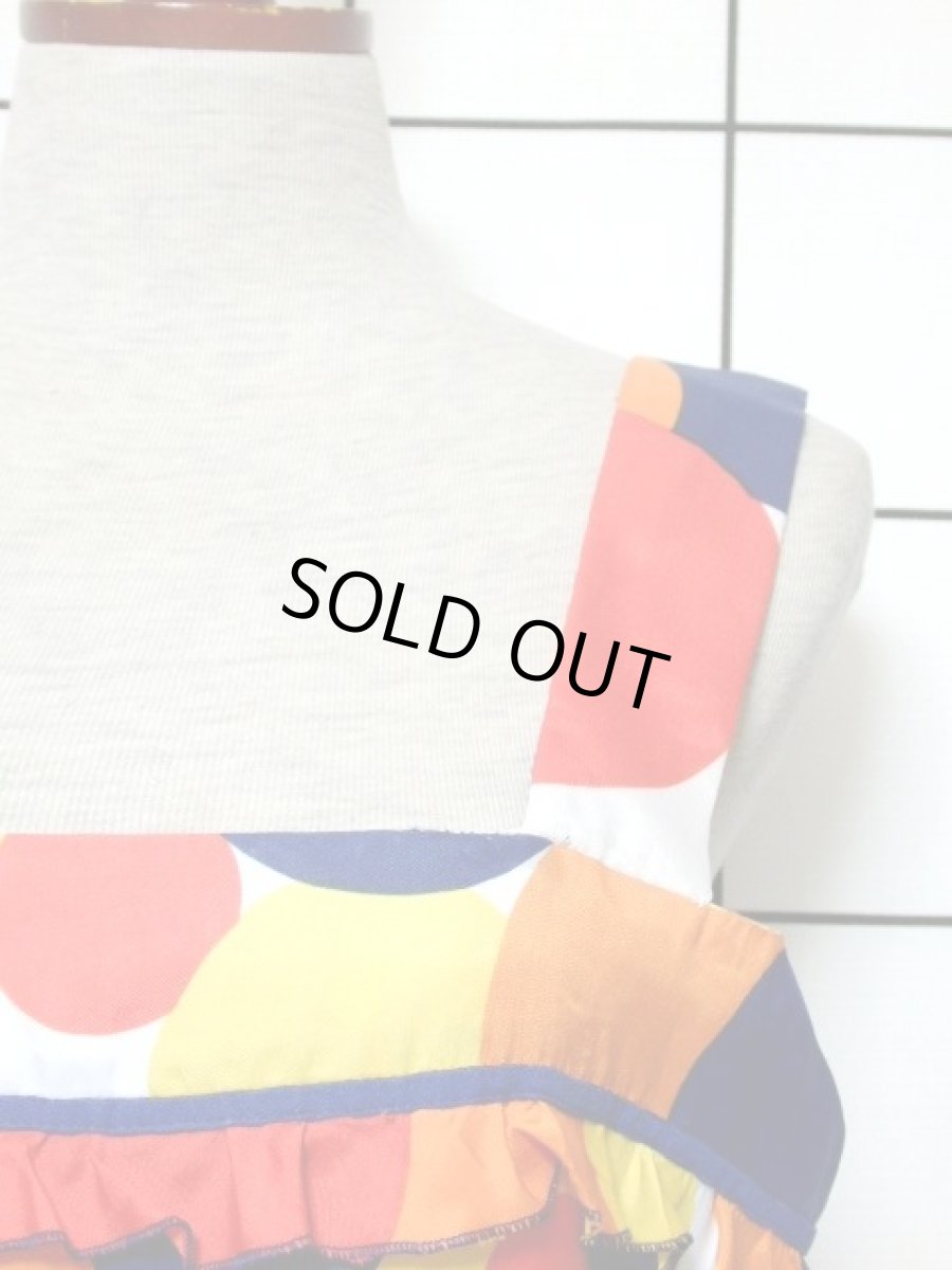 画像10: ドット柄 フリル カラフル ポップ ノースリーブ レトロ ヨーロッパ古着 ヴィンテージワンピース【7486】 (10)