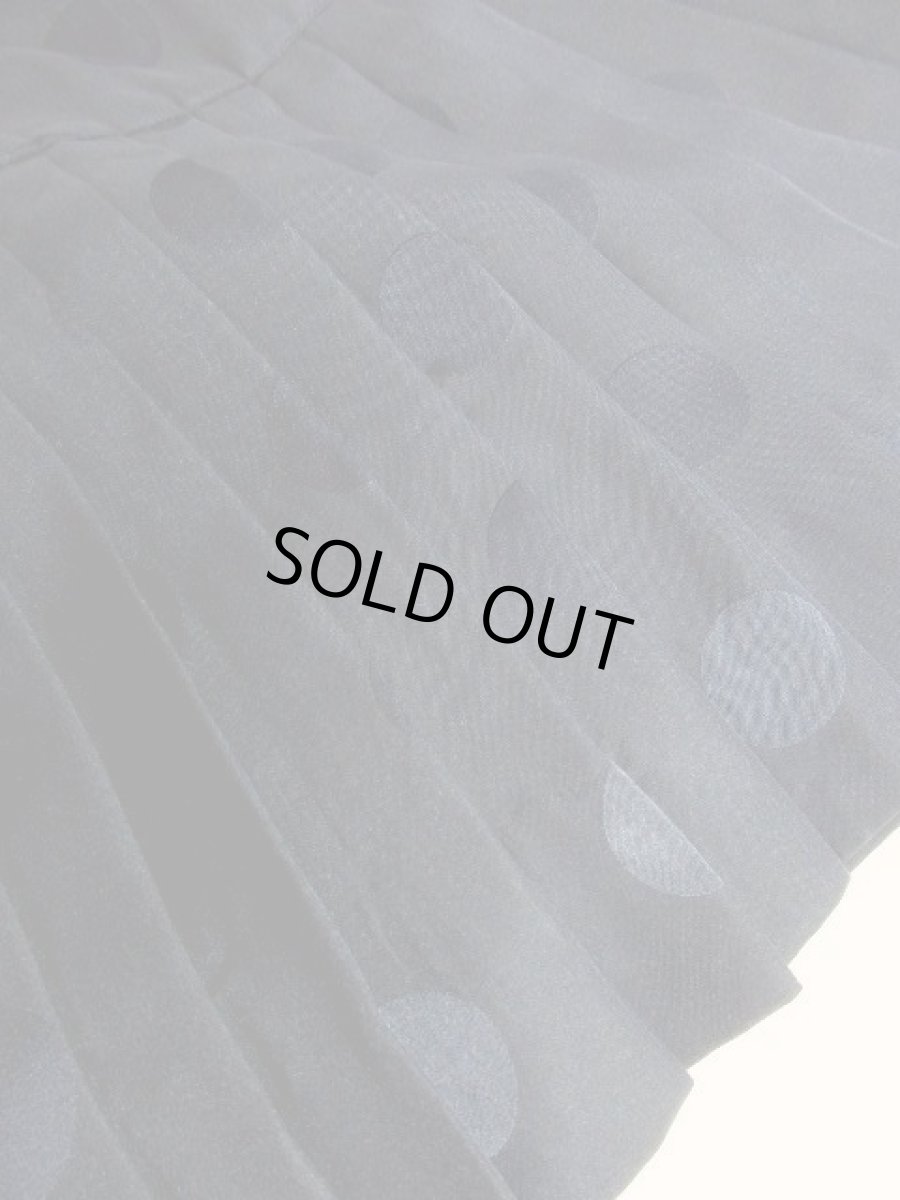 画像16: 濃淡の効いたドット柄 ネイビー クラシカル 70年代 透け感 裾プリーツ 昭和レトロ 国産古着 レトロヴィンテージドレス【7503】 (16)