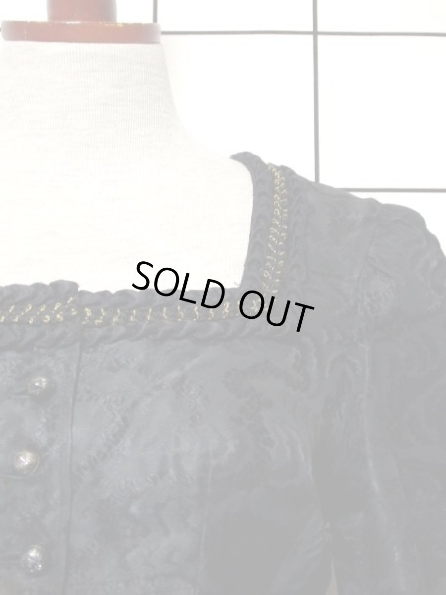 画像10: 濃淡の効いた織りデザイン ブラック レース 長袖 クラシカル ディアンドル チロルドレス ドイツ民族衣装 舞台 演奏会 フォークダンス オクトーバーフェスト【7597】 (10)