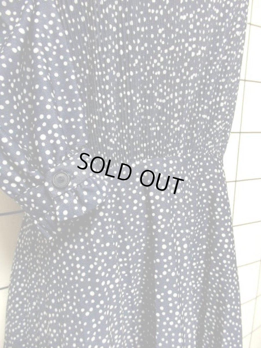 画像10: England製 ドット柄 プリーツ フリル 首元リボン ネイビー ヨーロッパ古着 レトロ ヴィンテージドレス【7628】 (10)