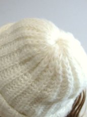 画像3: ふんわり暖か可愛い ホワイト ヨーロッパ古着 ニット帽【7635】 (3)