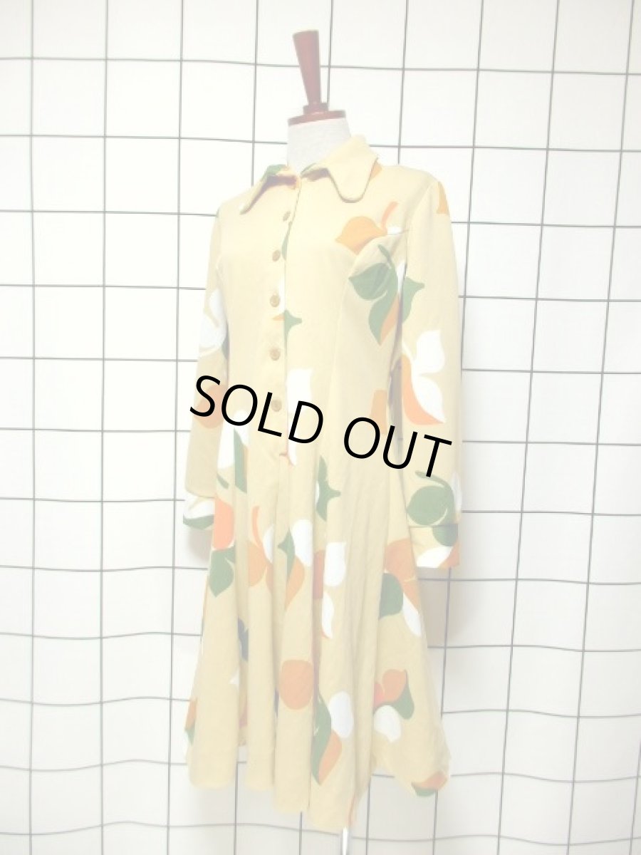 画像2: リーフ柄 レトロ 長袖 ヨーロッパ古着 ヴィンテージワンピース【7698】 (2)