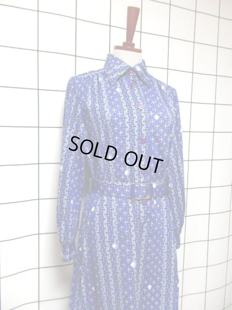 画像9: スクエア柄 ベルト付き ブルー レディース 長袖 昭和レトロ 国産古着 レトロワンピース【7741】 (9)