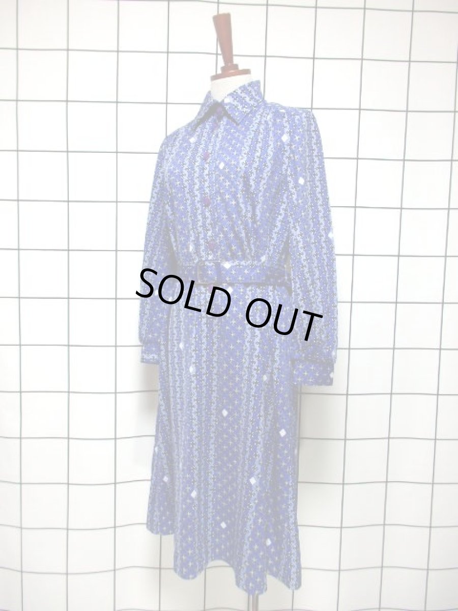 画像2: スクエア柄 ベルト付き ブルー レディース 長袖 昭和レトロ 国産古着 レトロワンピース【7741】 (2)