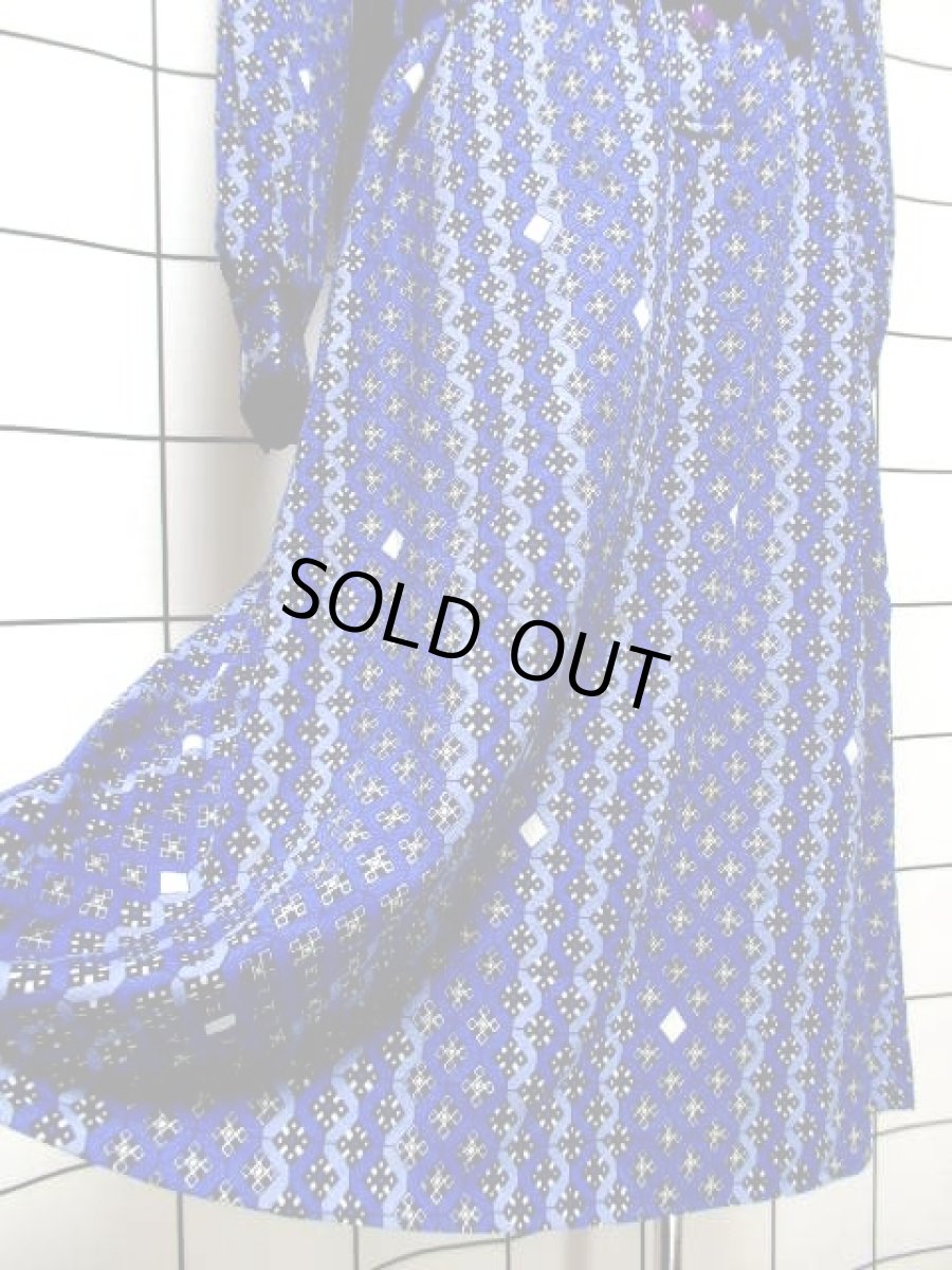 画像15: スクエア柄 ベルト付き ブルー レディース 長袖 昭和レトロ 国産古着 レトロワンピース【7741】 (15)