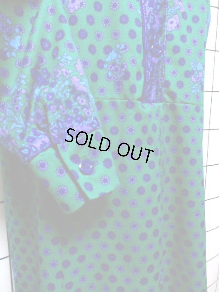 画像12: 花柄 グリーン パープル ブルー レトロ 長袖 ヨーロッパ古着 ヴィンテージワンピース【7757】 (12)