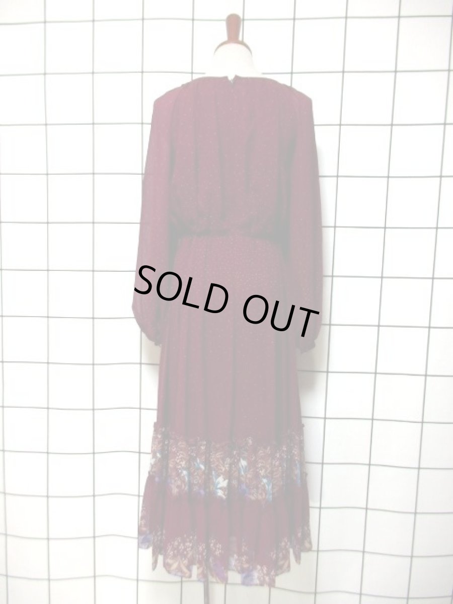 画像5: 花柄 ドット柄 ティアードデザイン 首元リボン ウエストゴム 長袖 昭和レトロ 国産古着 レトロドレス【7763】 (5)