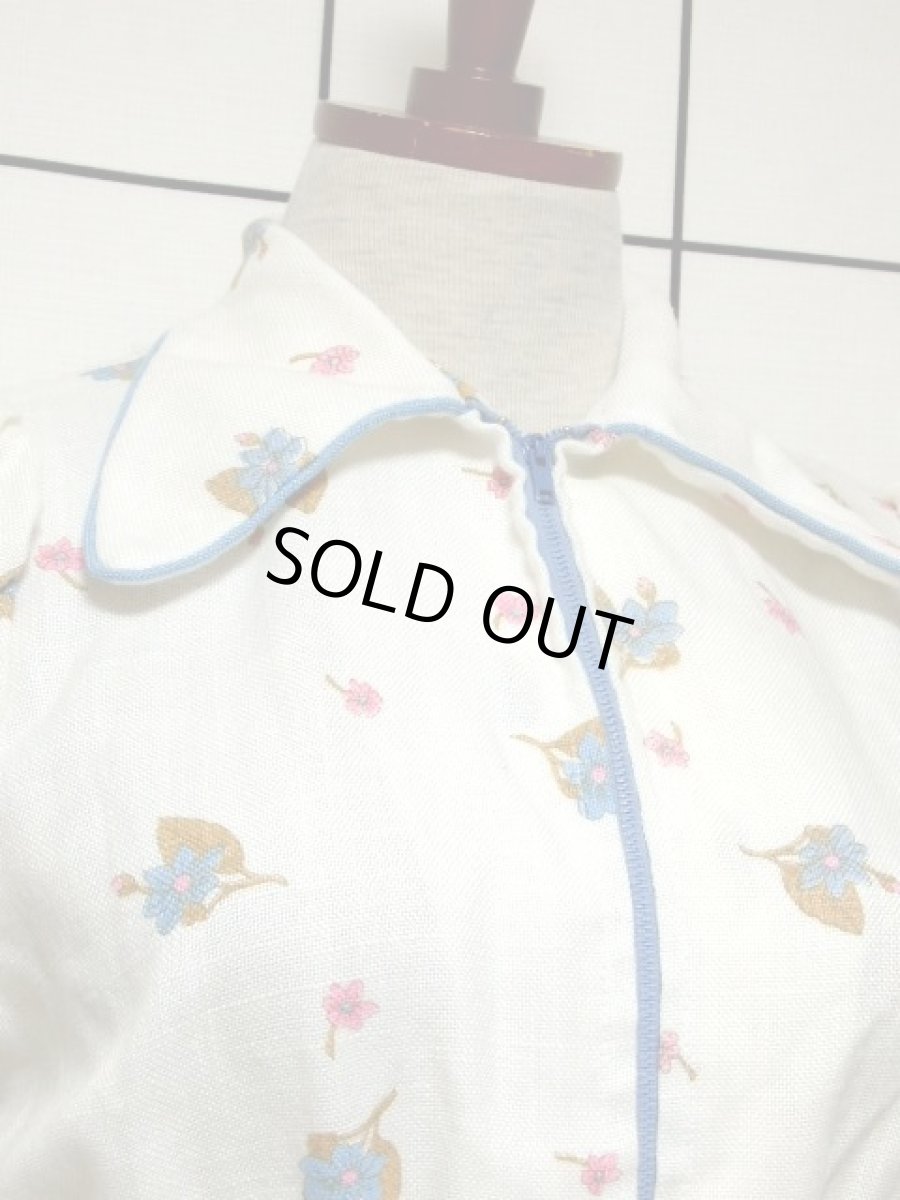 画像3: 花柄 ホワイト ウエストゴム USA古着 ヴィンテージ ジップアップアウター (3)