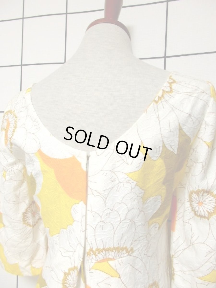 画像6: バックシャンデザイン 花柄 ホワイト イエロー TALONジッパー レトロ USA古着 ヴィンテージドレス【7786】 (6)