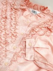 画像11: 贅沢なフロントレース装飾 ピンク 昭和レトロ 国産古着 長袖 シャツ ブラウス【7791】 (11)