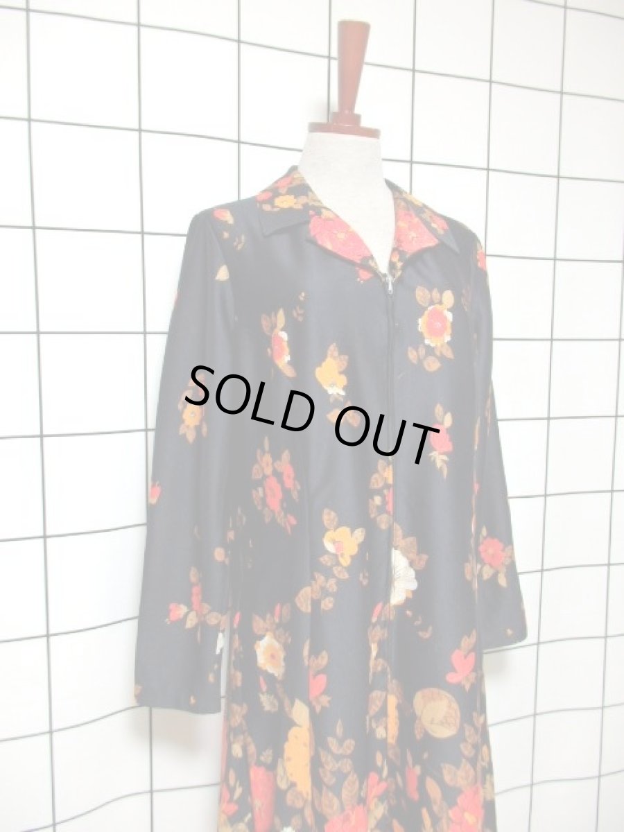 画像7: 花柄 フロントジッパー 70年代 ブラック レトロ 長袖 ヨーロッパ古着 ヴィンテージワンピース【7798】 (7)