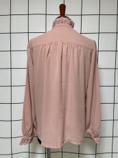 画像5: レトロブラウス 贅沢なフロントレース装飾 くすんたピンク古着 長袖 シャツ (5)