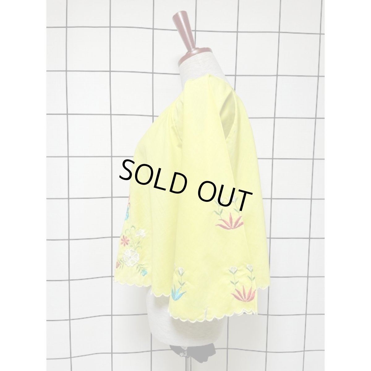 画像6: お花刺繍 イエロー フレア袖 レトロ 長袖 ヨーロッパ古着 ヴィンテージブラウス【7823】 (6)