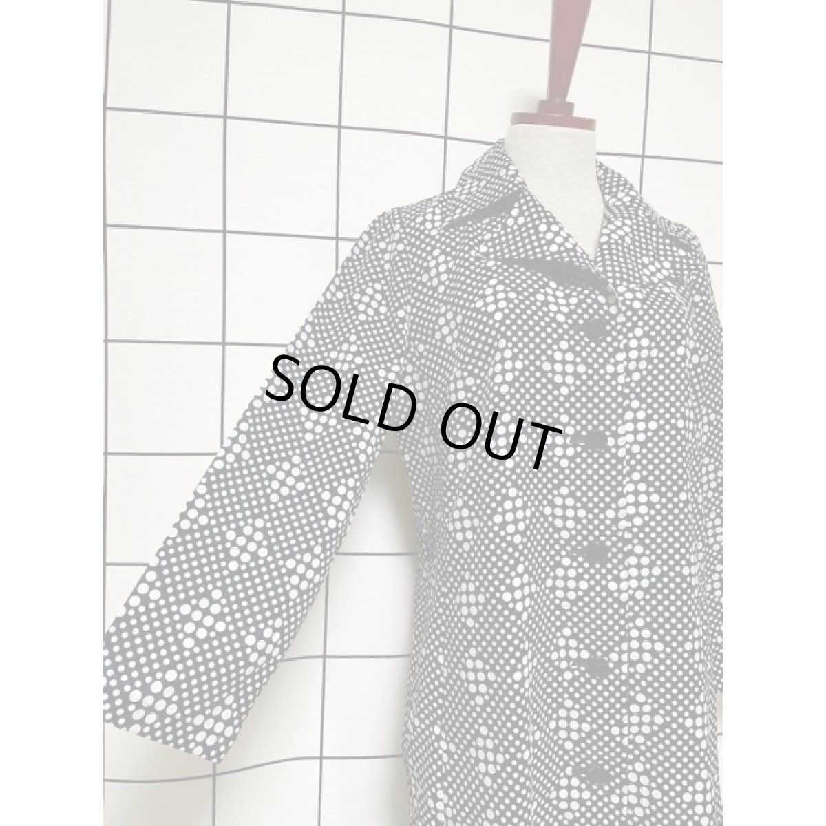 画像4: モノクロ ドット柄 70年代 レトロ レディース 長袖 昭和レトロ 国産古着 レトロワンピース 【7827】 (4)