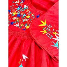 画像12: お花刺繍 レッド 赤 ふんわり フォークロア 半袖 レトロ ヨーロッパ古着 ヴィンテージ刺繍ドレス【V7855】 (12)