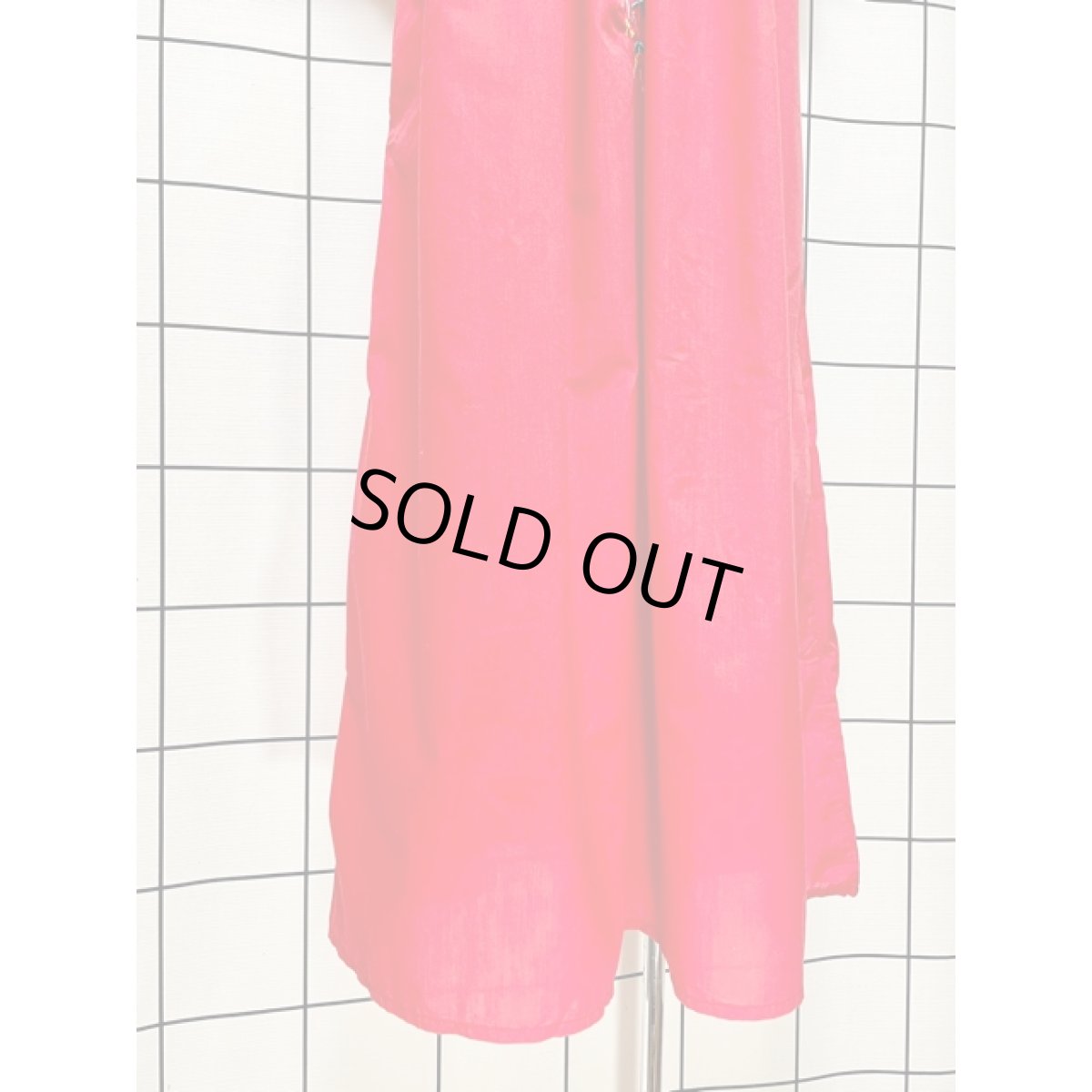 画像10: お花刺繍 レッド 赤 ふんわり フォークロア 半袖 レトロ ヨーロッパ古着 ヴィンテージ刺繍ドレス (10)