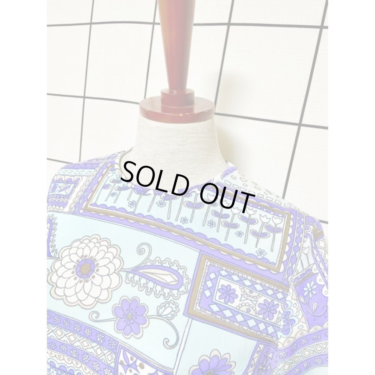 画像8: 70年代 ポップ 花柄 ベルト紐SET 半袖 ヨーロッパ古着 ヴィンテージワンピース【V7859】  (8)