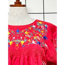 画像8: お花刺繍 レッド 赤 ふんわり フォークロア 半袖 レトロ ヨーロッパ古着 ヴィンテージ刺繍ドレス【V7855】 (8)