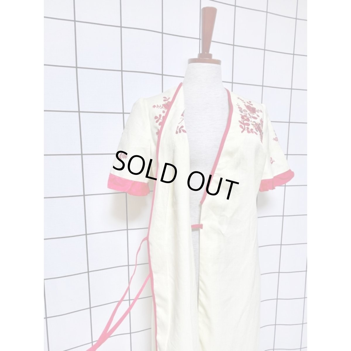 画像13: 花刺繍 フリル レトロ USA古着 ヴィンテージガウン (13)