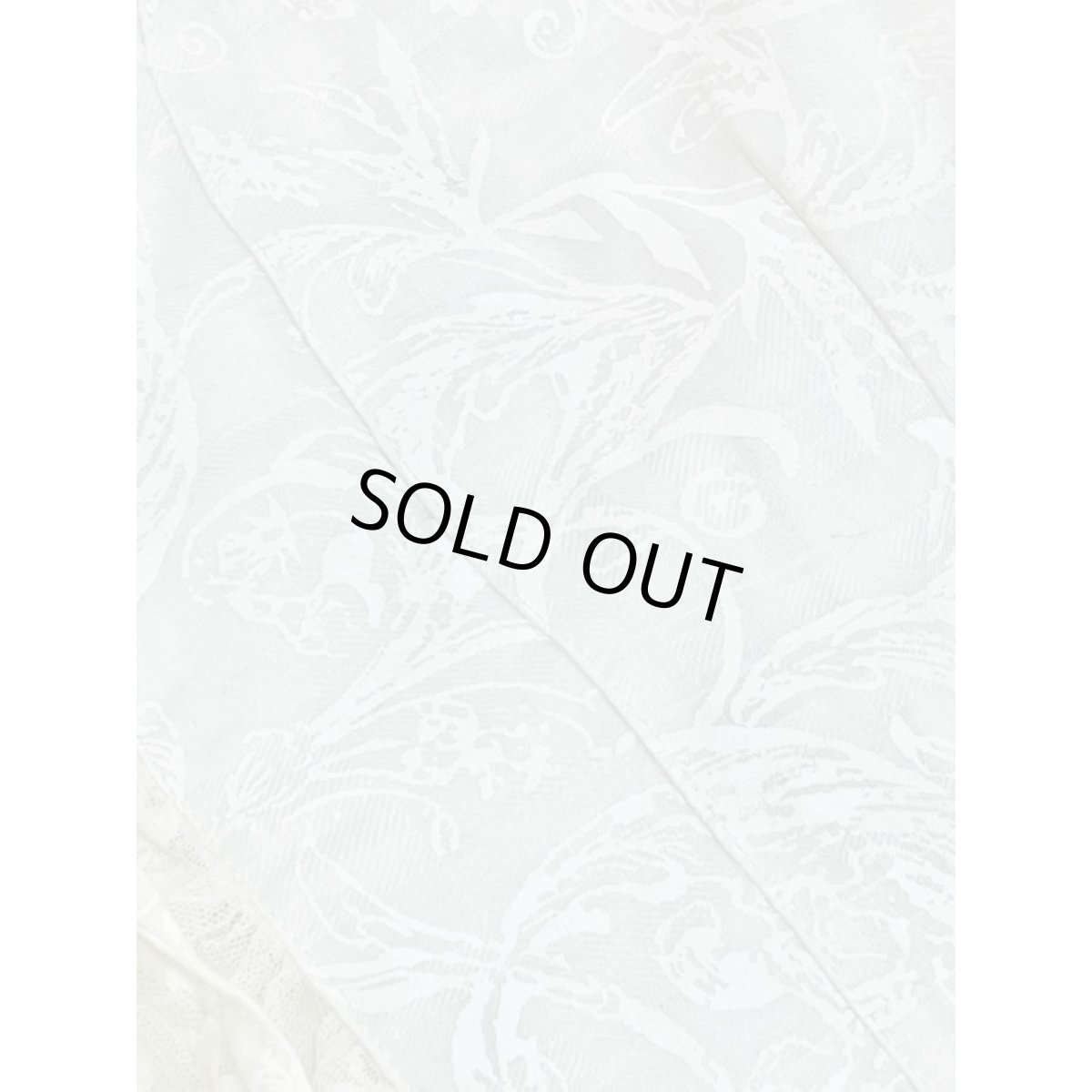 画像13: 濃淡の効いたボタニカル柄 レースデザイン フロントリボン装飾 ヨーロッパ古着 ヴィンテージホワイトブラウス (13)