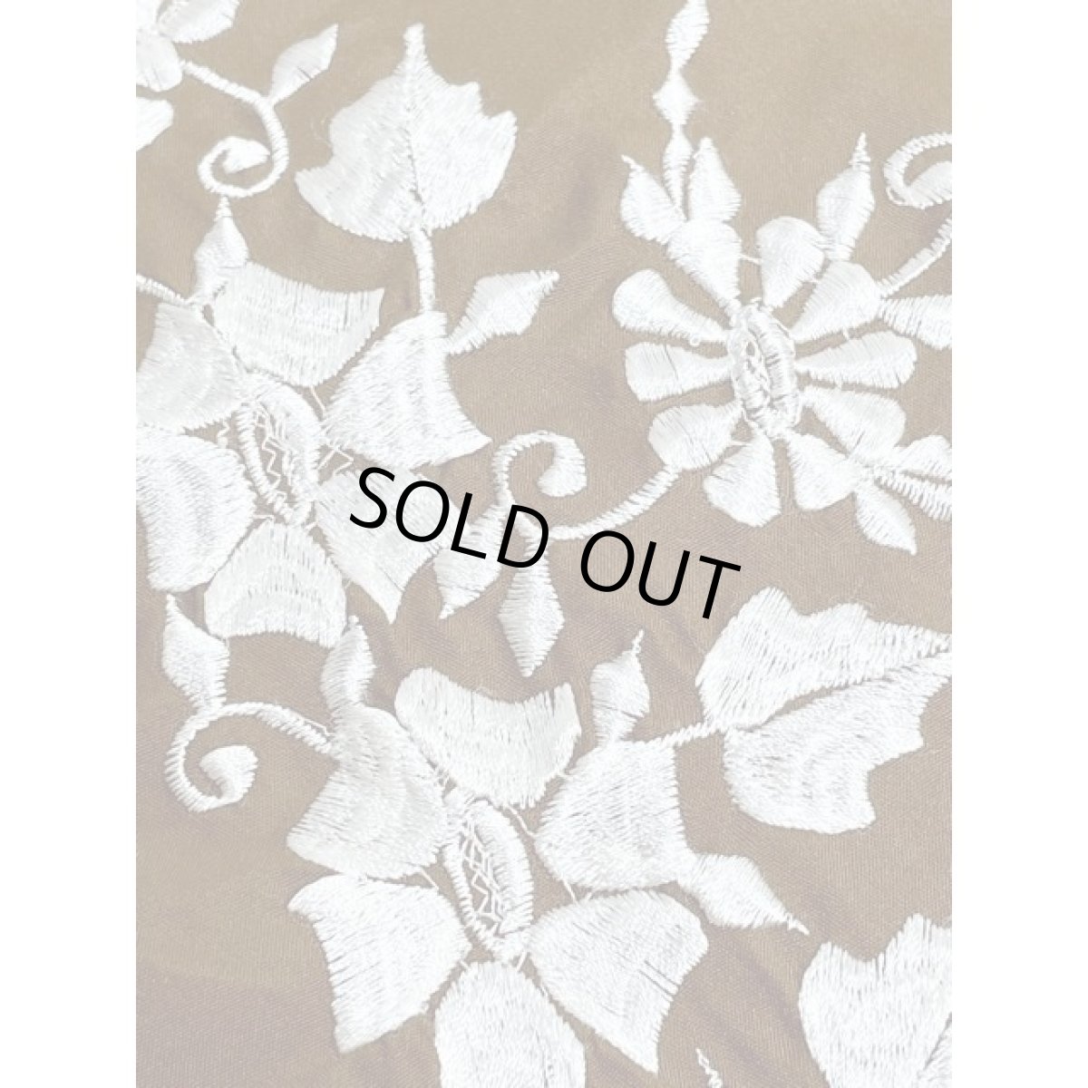 画像11: 見事なお花刺繍が素敵すぎる めずらしい刺繍デザイン レトロフォークロアなヴィンテージ刺繍ブラウス【5280】 (11)