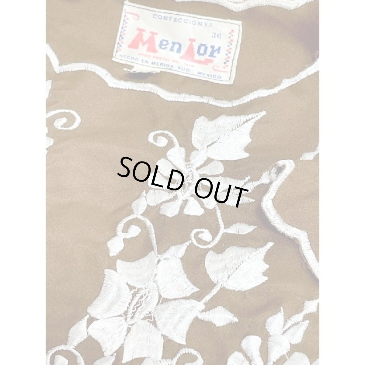 画像10: 見事なお花刺繍が素敵すぎる めずらしい刺繍デザイン レトロフォークロアなヴィンテージ刺繍ブラウス【5280】 (10)