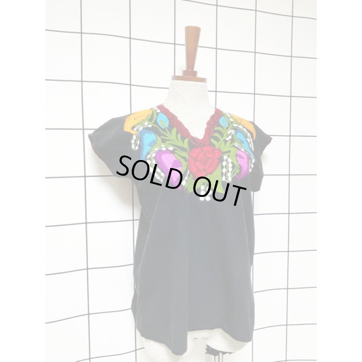 画像6: メキシカンお花刺繍 ブラック カラフルステッチ ノースリーブ フォークロア レトロ USA古着 ヴィンテージ刺繍トップス (6)