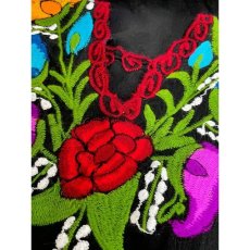 画像10: メキシカンお花刺繍 ブラック カラフルステッチ ノースリーブ フォークロア レトロ USA古着 ヴィンテージ刺繍トップス (10)