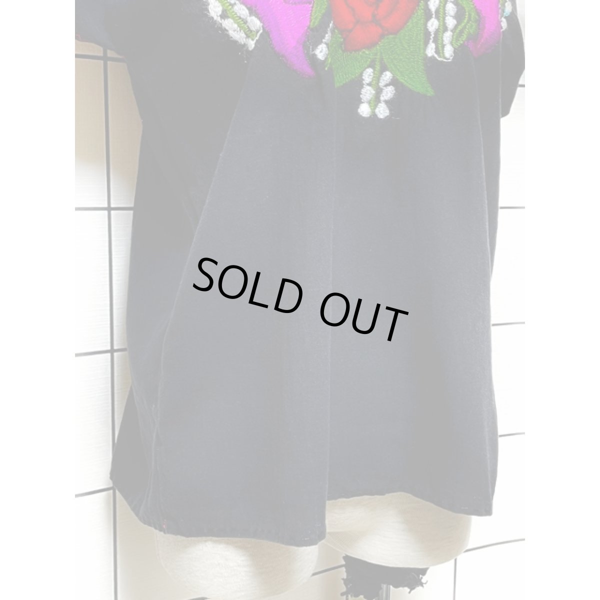 画像9: メキシカンお花刺繍 ブラック カラフルステッチ ノースリーブ フォークロア レトロ USA古着 ヴィンテージ刺繍トップス (9)