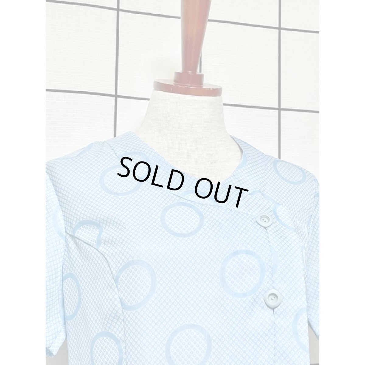 画像3: サークル柄 ライトブルー 70年代 ウエストリボン 半袖 昭和レトロ 国産古着 レトロワンピース (3)