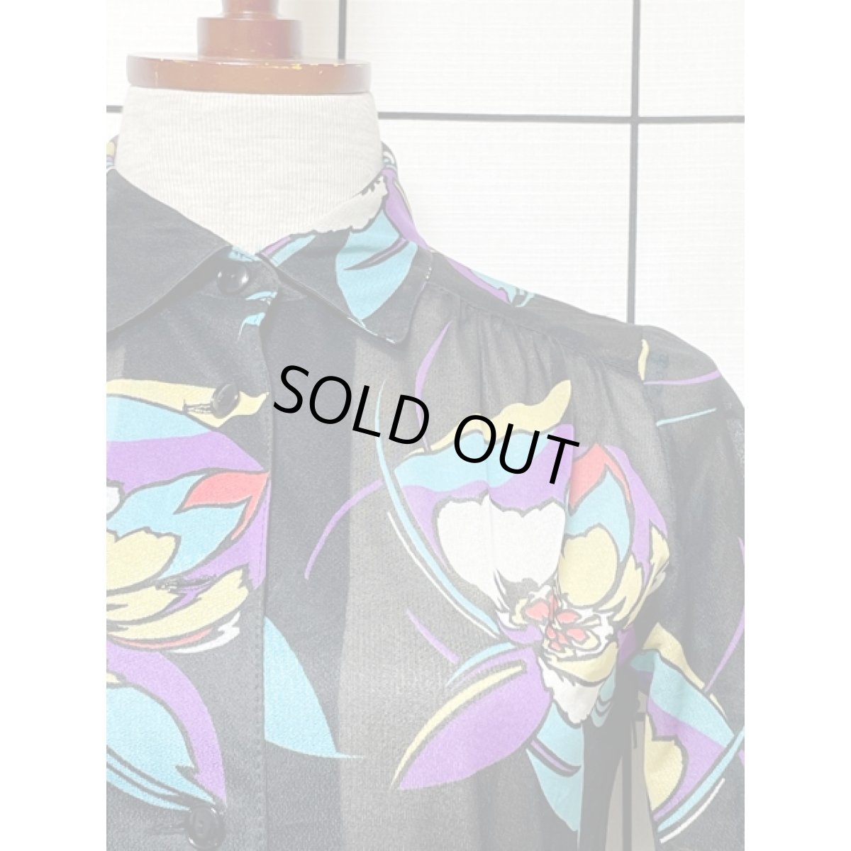 画像9: レナウン 花柄 プリーツ ブラック 半袖 昭和レトロ 国産古着 レトロワンピース 【7898】 (9)