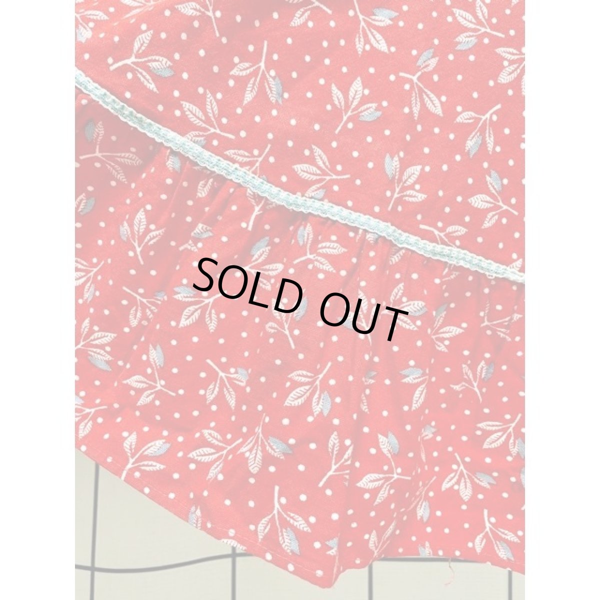 画像12: ドット柄 リーフ柄 テープ装飾 レッド ノースリーブ レトロ ガーリー ヨーロッパ古着 ヴィンテージワンピース (12)