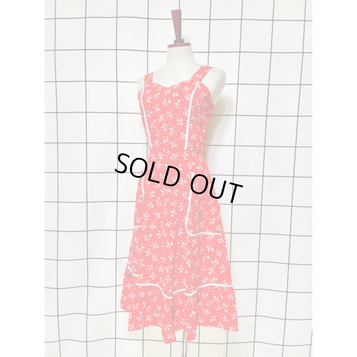 画像2: ドット柄 リーフ柄 テープ装飾 レッド ノースリーブ レトロ ガーリー ヨーロッパ古着 ヴィンテージワンピース (2)