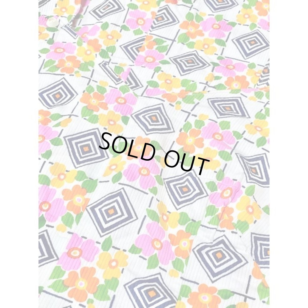 画像11: フランス古着 70's ポップ 花柄 幾何学調 ホワイト ノースリーブ レトロ ヨーロッパ古着 ヴィンテージワンピース (11)