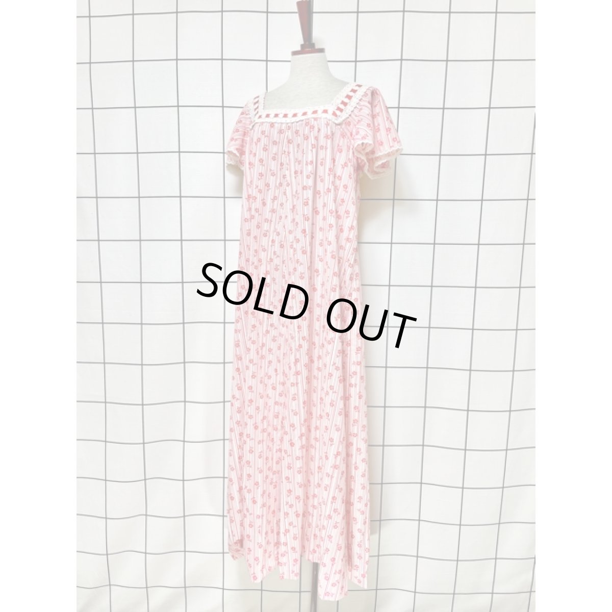 画像2: USA古着　ストライプ柄×小花柄♪アンティークリボン×お花レース装飾!!レトロガーリーアンティークワンピース (2)