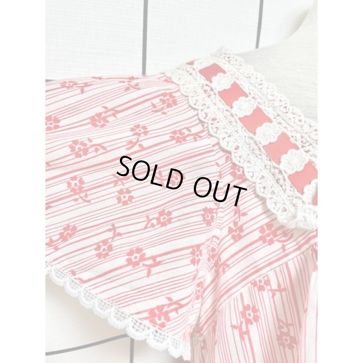 画像9: USA古着　ストライプ柄×小花柄♪アンティークリボン×お花レース装飾!!レトロガーリーアンティークワンピース (9)